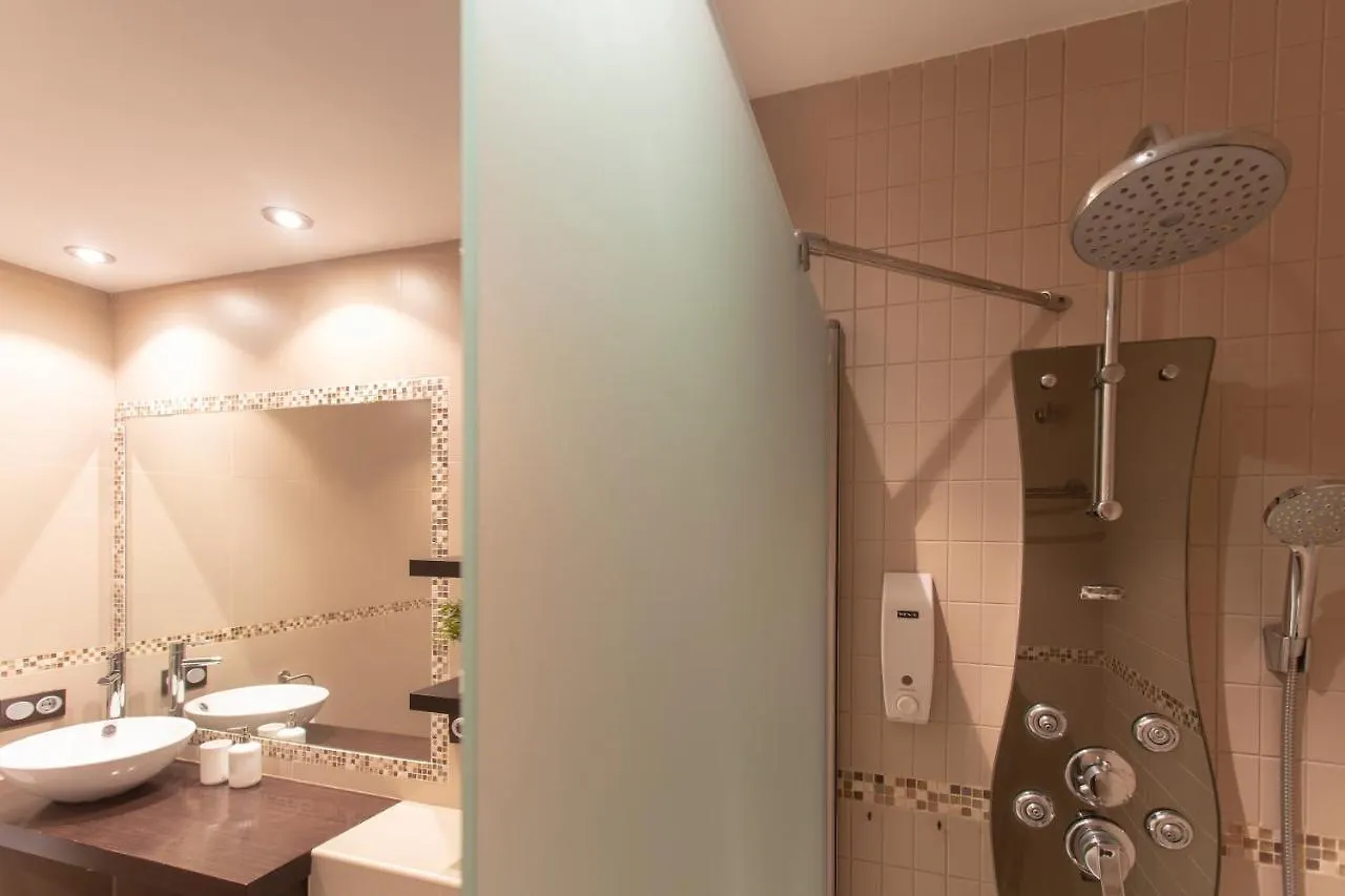 Menendez Pelayo Sevilla Urban Apartment Seville